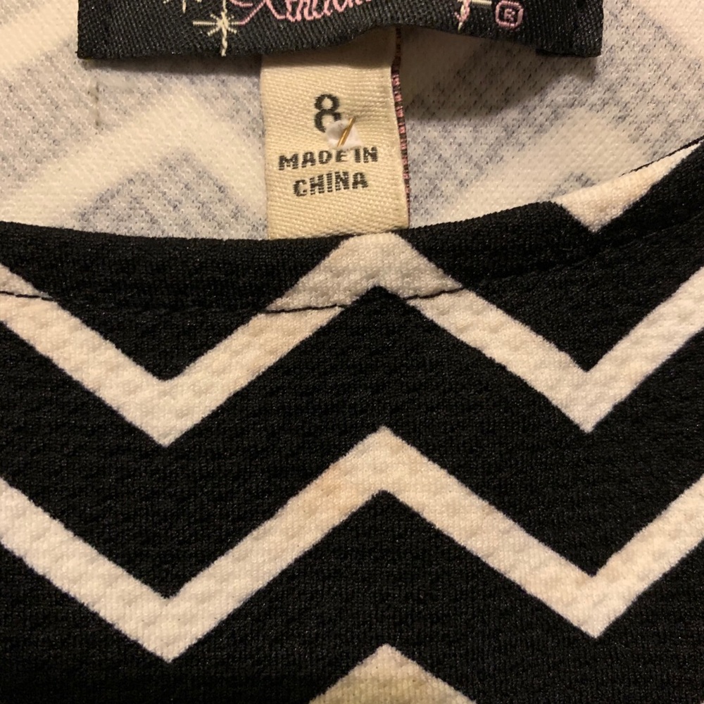 Girls Chevron print dress - Picture 2 of 3